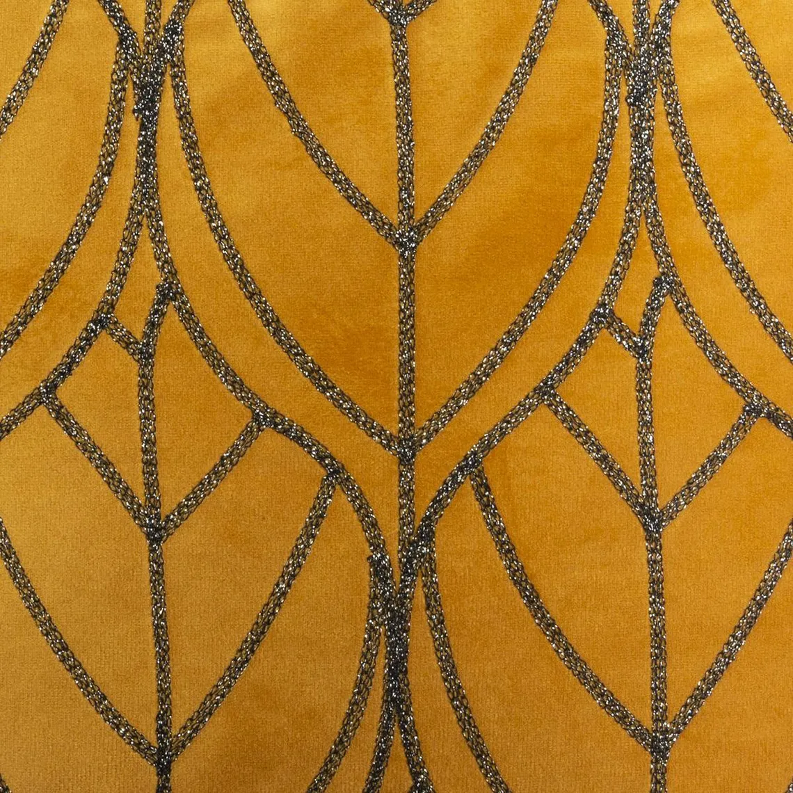 Coussin Velours Brodé | 3 Suisses